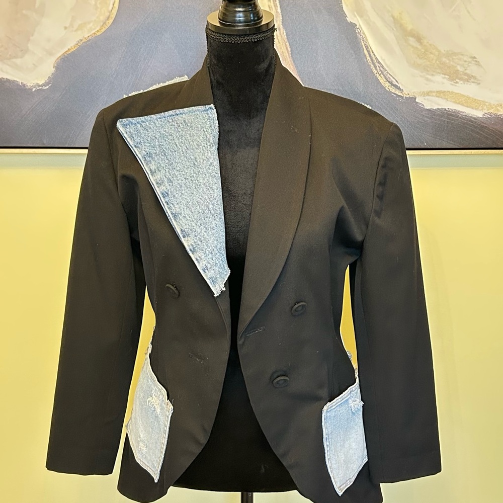 Stylish Black Blazer with Denim Accents